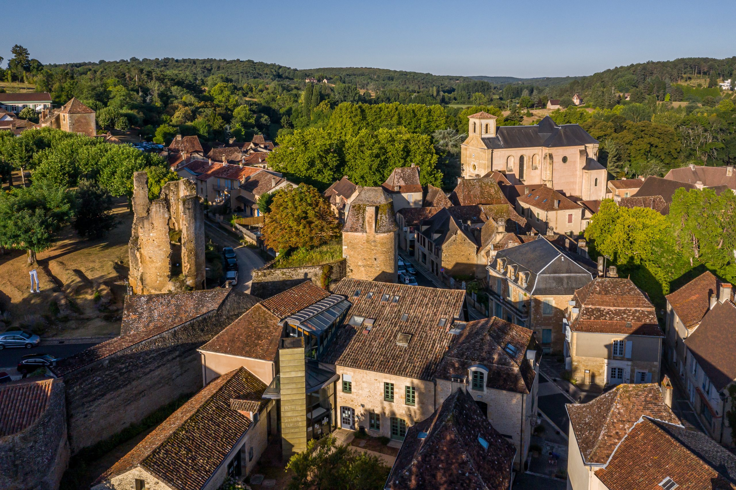 Vue aérienne de Sainte-Alvère, Village de Sainte-Alvère,