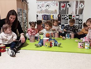 À la découverte des pop-it à la Crèche 